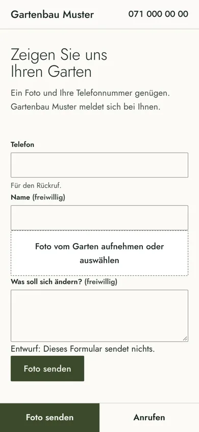 Dieselbe Website am Handy: Anfrage mit Telefonnummer und einem Foto vom Garten.